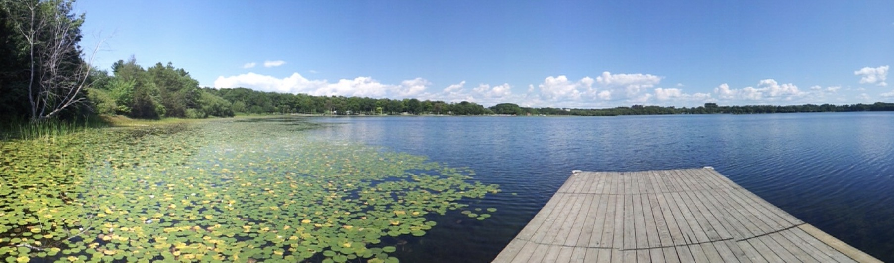 Scenic Dock on lake